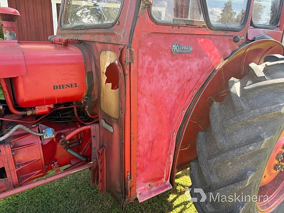 Traktor BOLINDER-MUNKTELL Volvo 320 17 of 27