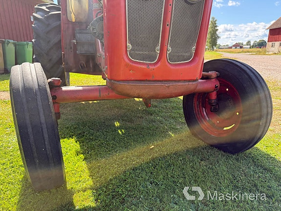 Traktor BOLINDER-MUNKTELL Volvo 320 22 of 27