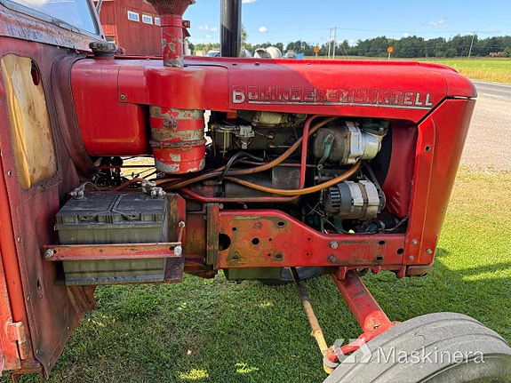 Traktor BOLINDER-MUNKTELL Volvo 320 24 of 27