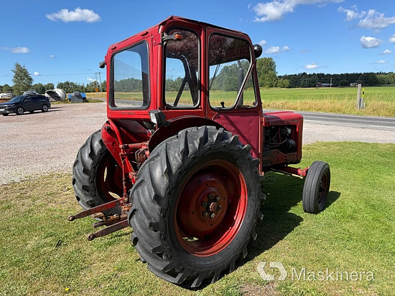 Traktor BOLINDER-MUNKTELL Volvo 320 5 of 27