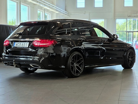 Mercedes-Benz C220 d 3 of 18