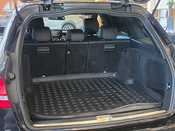 Mercedes-Benz C220 d 16 of 18