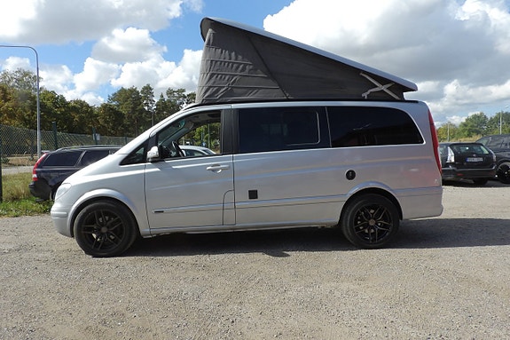 Mercedes-Benz Viano 2 of 17