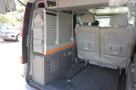 Mercedes-Benz Viano 15 of 17