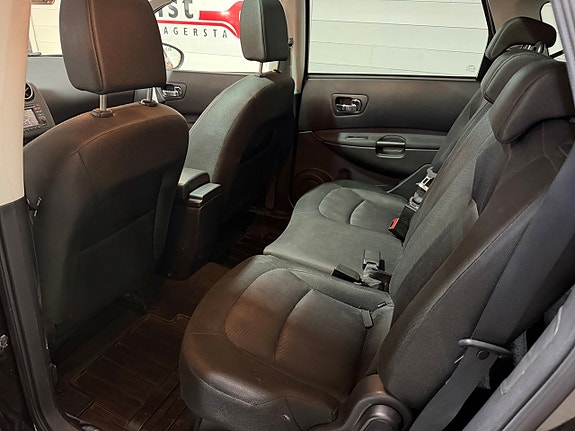 Nissan Qashqai+2 9 of 12