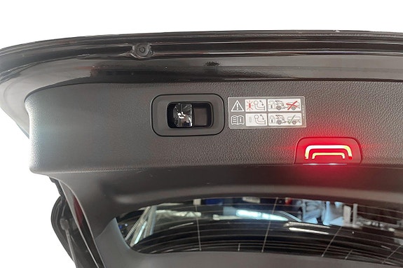 Mercedes-Benz C300 de 16 of 21