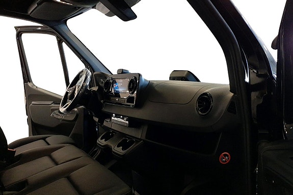Mercedes-Benz Sprinter 317 9 of 16