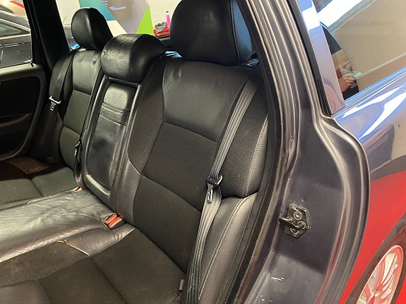 Volvo V70 14 of 20