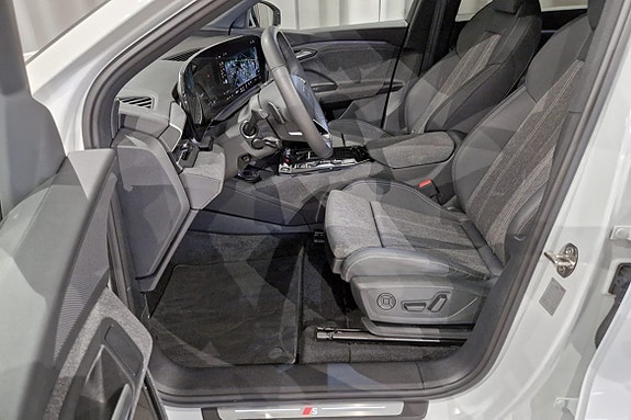 Audi Q6 e-tron 6 of 17