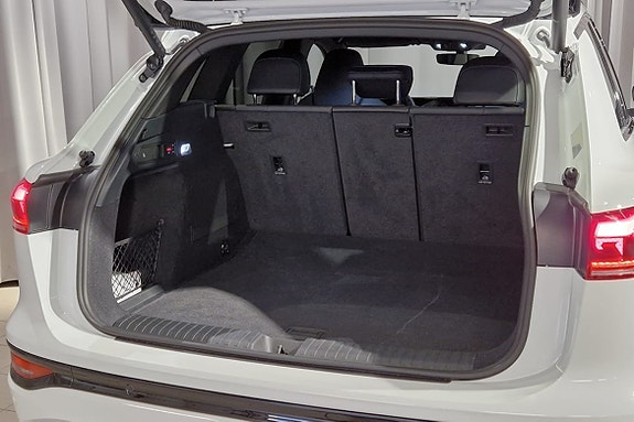 Audi Q6 e-tron 5 of 17