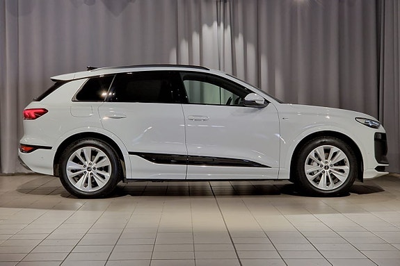 Audi Q6 e-tron 3 of 17
