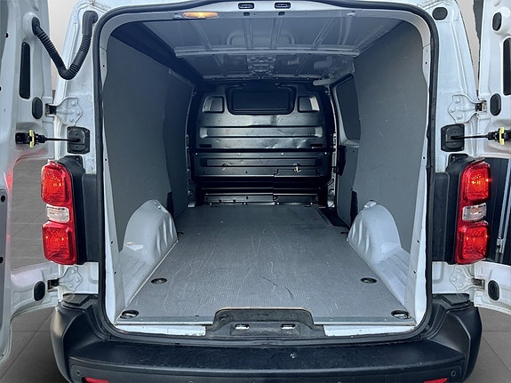 Opel Vivaro 15 of 15