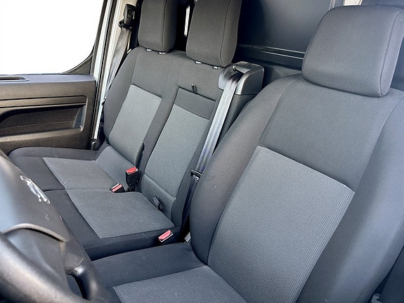 Opel Vivaro 7 of 15