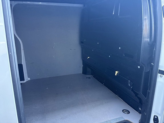 Opel Vivaro 14 of 15