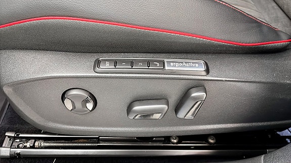 Volkswagen ID.4 GTX 14 of 15