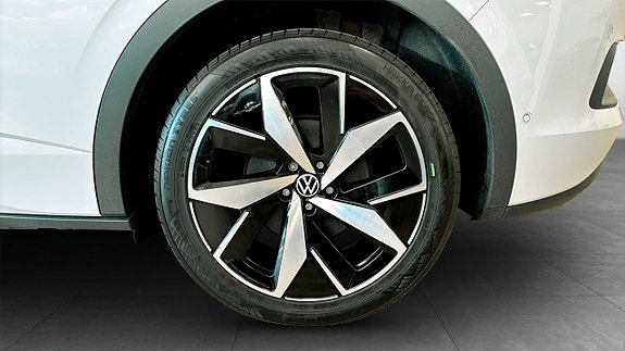 Volkswagen ID.4 GTX 6 of 15
