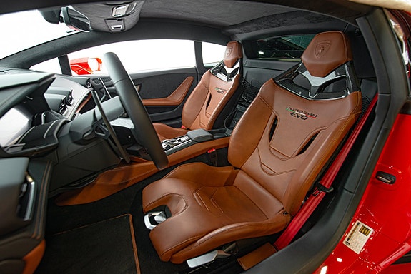 Lamborghini Huracan 14 of 30