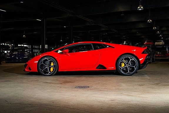 Lamborghini Huracan 3 of 30