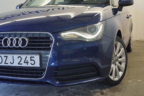 Audi A1 2 of 24