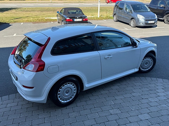 Volvo C30 4 of 15