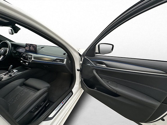 BMW 530e 27 of 30