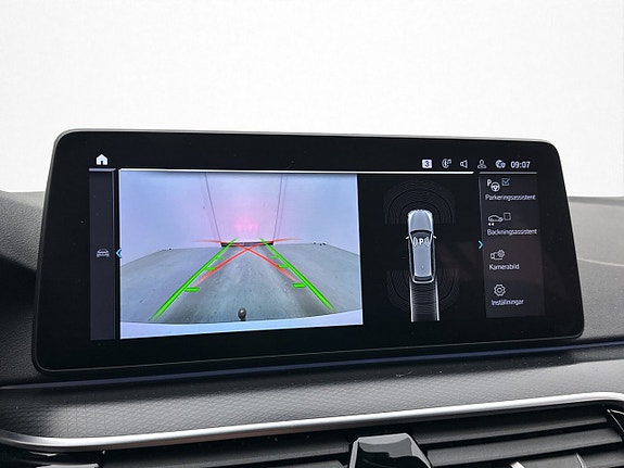 BMW 530e 19 of 30