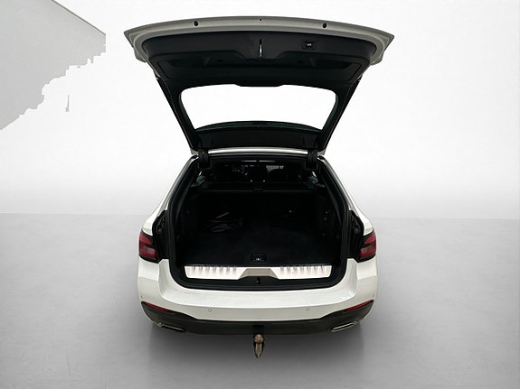 BMW 530e 29 of 30