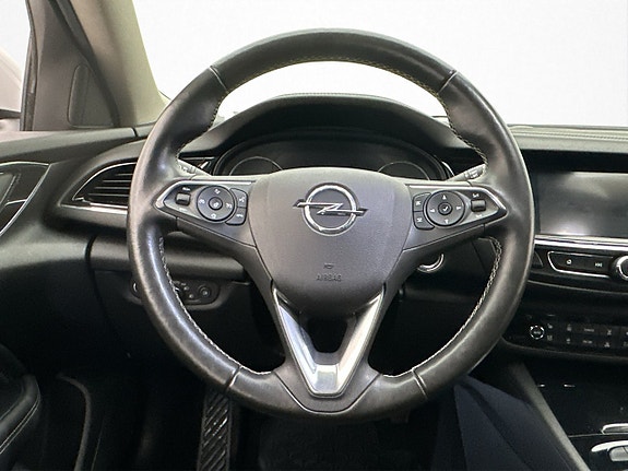 Opel Insignia 12 of 30