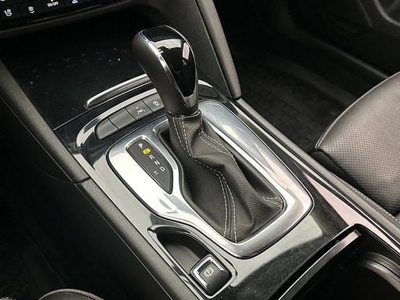 Opel Insignia 21 of 30