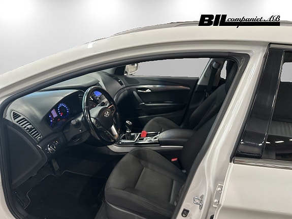 Hyundai i40 8 of 15