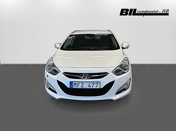 Hyundai i40 2 of 15