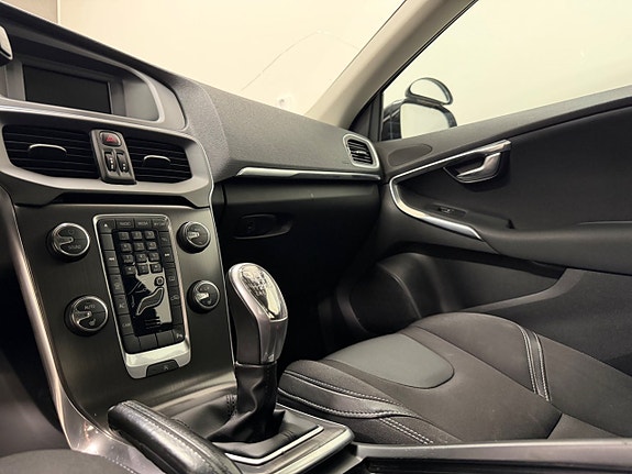Volvo V40 8 of 11