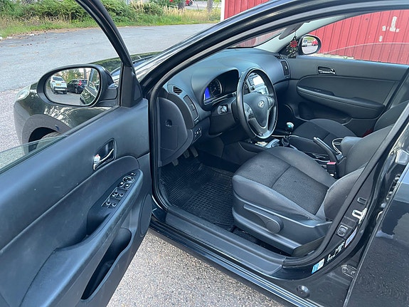 Hyundai i30 5 of 8