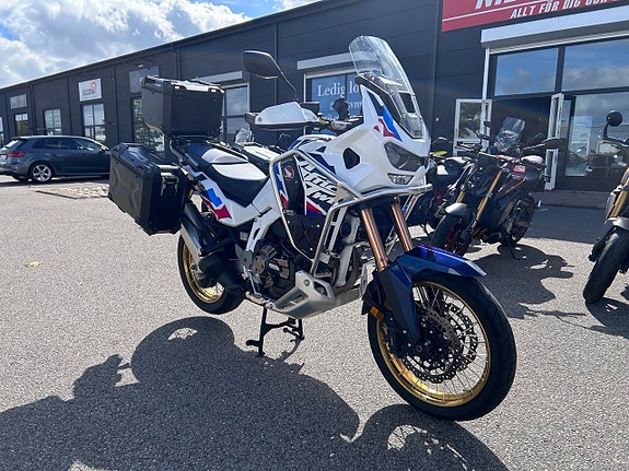 Honda CRF1100D4 Africa Twin Adventure Sport ( DCT ) 2 of 7