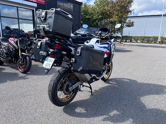 Honda CRF1100D4 Africa Twin Adventure Sport ( DCT ) 5 of 7