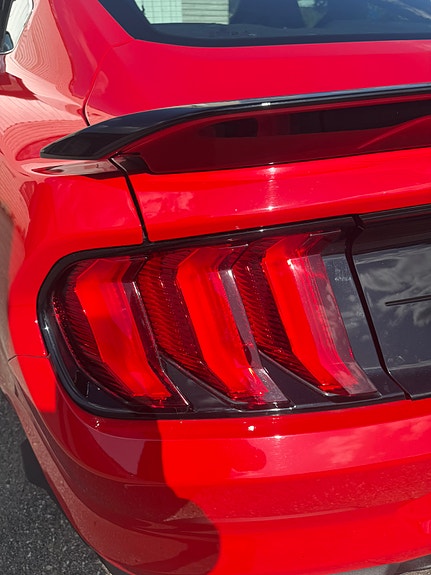 Ford Mustang 18 of 27