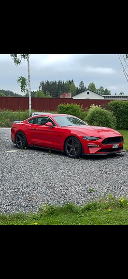 Ford Mustang 2 of 27