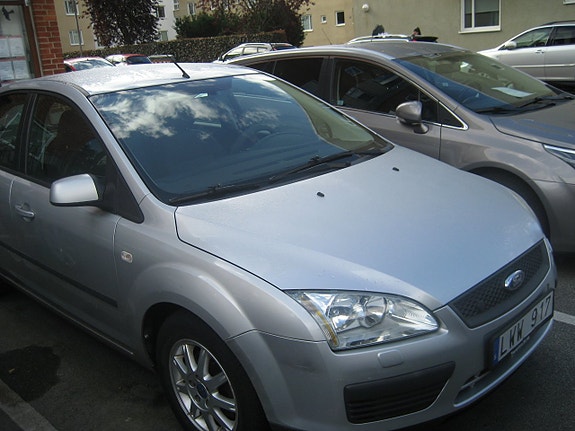 Ford Focus 2 of 14