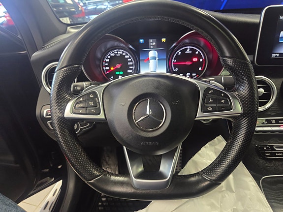 Mercedes-Benz GLC220 d 25 of 30