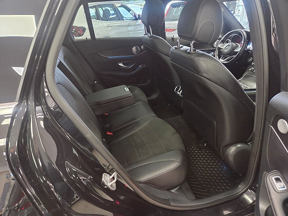 Mercedes-Benz GLC220 d 16 of 30