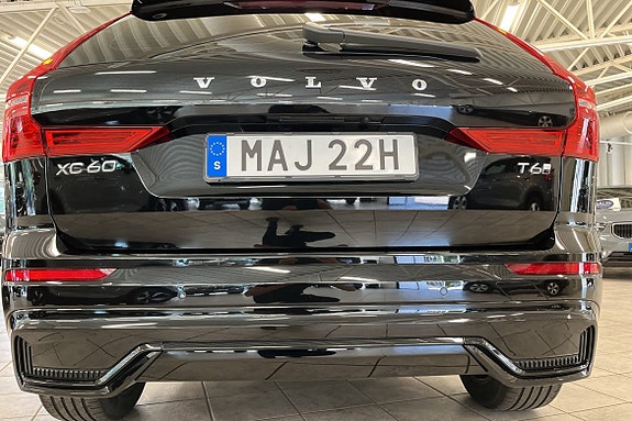 Volvo XC60 12 of 15
