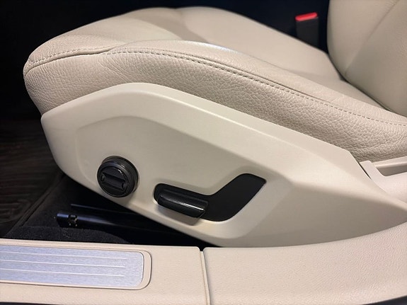 Volvo V60 12 of 14