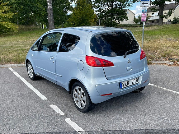 Mitsubishi Colt 5 of 7