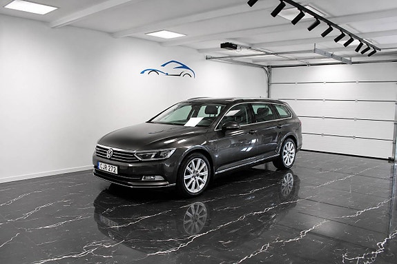 Volkswagen Passat 2 of 14