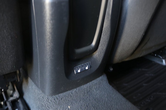 Volvo V40 Cross Country 19 of 22