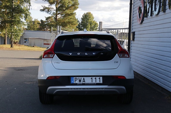 Volvo V40 Cross Country 21 of 22