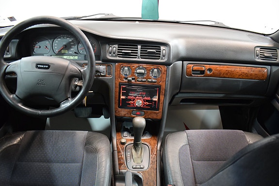 Volvo S70 13 of 15