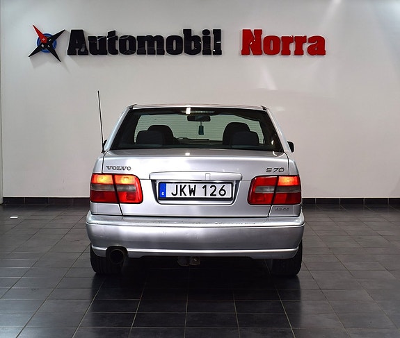 Volvo S70 4 of 15
