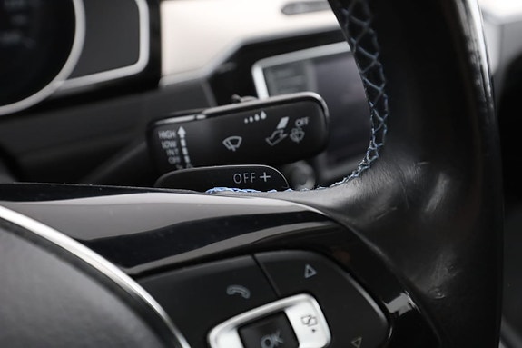 Volkswagen Passat 29 of 30