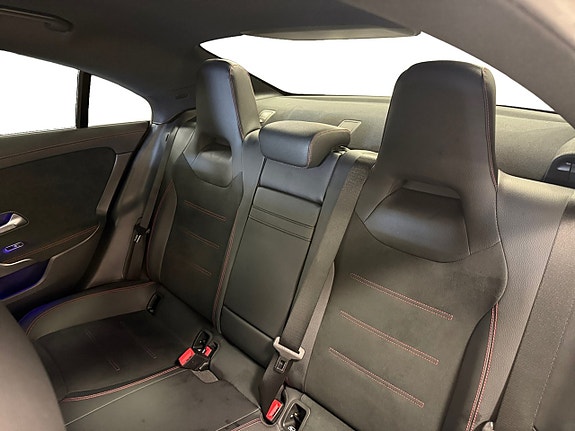 Mercedes-Benz CLA180 10 of 17